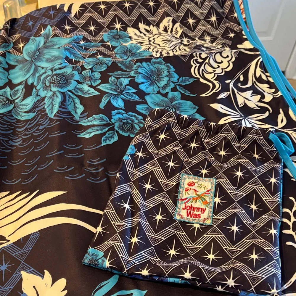 Johnny Was Blue and Black Reversible Pool/ Beach Towel with Travel Pouch